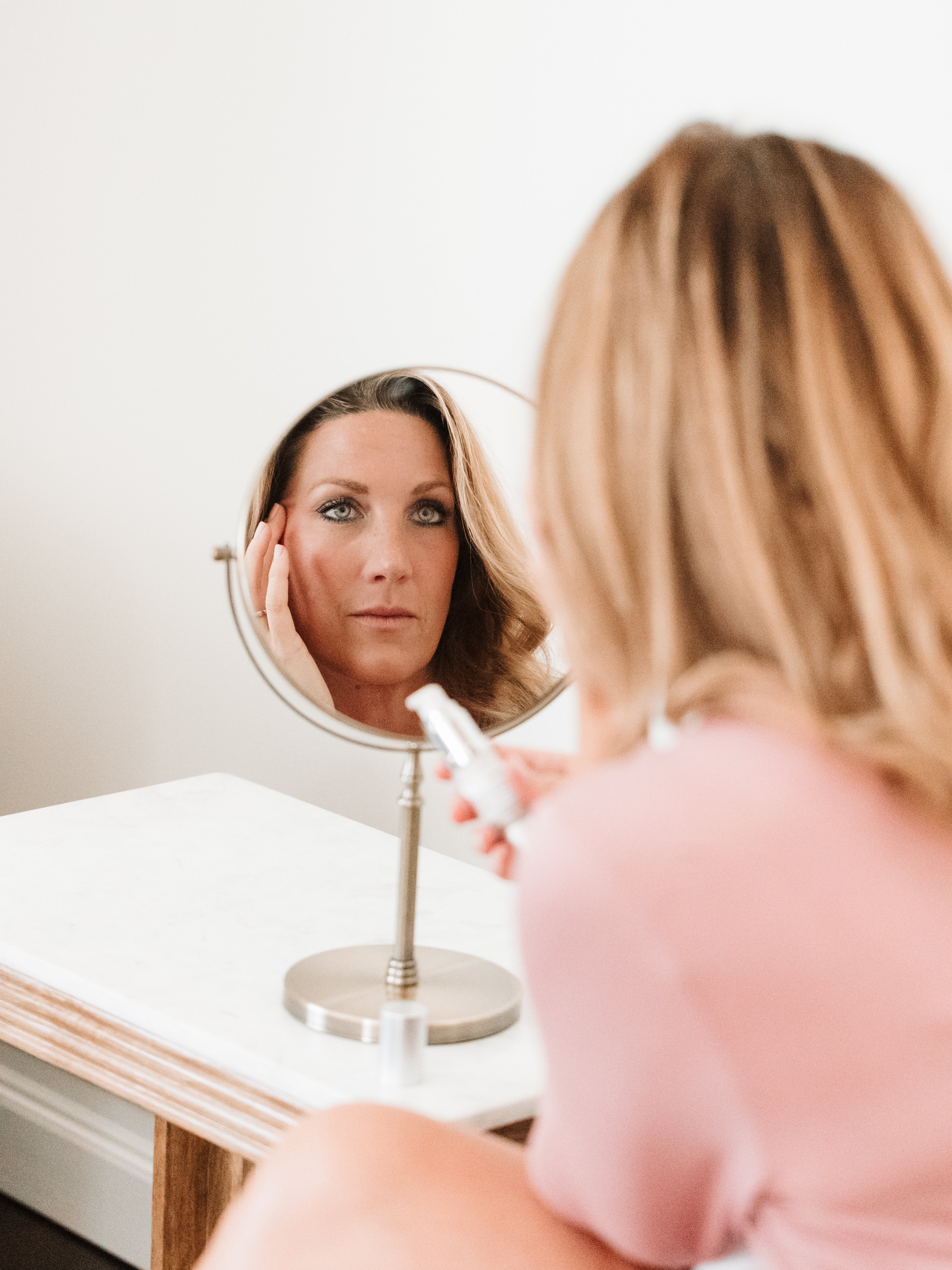 Anti-Aging Luminescent Eye Serum